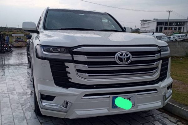 Land Cruiser 300 (2)